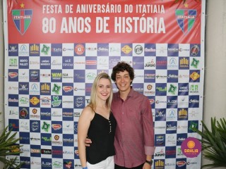 
<a style='margin-left: 5px;' class='btn btn-xs btn-social btn-facebook' href='https://www.facebook.com/sharer/sharer.php?u=https://www.boladovale.com.br/imgs/800-800-90/conteudo/fotos/1327/img0571.jpg' rel='popup' data-width='500' data-height='400'><i class='fa fa-facebook'></i>Compartilhar <span class='hidden-xs'>no Facebook</span>
</a> 
<a class='btn btn-default btn-xs' target='_blank' href='imgs/800-800-90/conteudo/fotos/1327/img0571.jpg'>
<span class='glyphicon glyphicon-cloud-download'></span> Salvar
</a> 
<span></span>