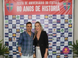 
<a style='margin-left: 5px;' class='btn btn-xs btn-social btn-facebook' href='https://www.facebook.com/sharer/sharer.php?u=https://www.boladovale.com.br/imgs/800-800-90/conteudo/fotos/1327/img0583.jpg' rel='popup' data-width='500' data-height='400'><i class='fa fa-facebook'></i>Compartilhar <span class='hidden-xs'>no Facebook</span>
</a> 
<a class='btn btn-default btn-xs' target='_blank' href='imgs/800-800-90/conteudo/fotos/1327/img0583.jpg'>
<span class='glyphicon glyphicon-cloud-download'></span> Salvar
</a> 
<span></span>