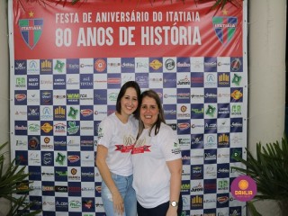 
<a style='margin-left: 5px;' class='btn btn-xs btn-social btn-facebook' href='https://www.facebook.com/sharer/sharer.php?u=https://www.boladovale.com.br/imgs/800-800-90/conteudo/fotos/1327/img0598.jpg' rel='popup' data-width='500' data-height='400'><i class='fa fa-facebook'></i>Compartilhar <span class='hidden-xs'>no Facebook</span>
</a> 
<a class='btn btn-default btn-xs' target='_blank' href='imgs/800-800-90/conteudo/fotos/1327/img0598.jpg'>
<span class='glyphicon glyphicon-cloud-download'></span> Salvar
</a> 
<span></span>
