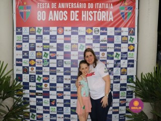 
<a style='margin-left: 5px;' class='btn btn-xs btn-social btn-facebook' href='https://www.facebook.com/sharer/sharer.php?u=https://www.boladovale.com.br/imgs/800-800-90/conteudo/fotos/1327/img0602.jpg' rel='popup' data-width='500' data-height='400'><i class='fa fa-facebook'></i>Compartilhar <span class='hidden-xs'>no Facebook</span>
</a> 
<a class='btn btn-default btn-xs' target='_blank' href='imgs/800-800-90/conteudo/fotos/1327/img0602.jpg'>
<span class='glyphicon glyphicon-cloud-download'></span> Salvar
</a> 
<span></span>