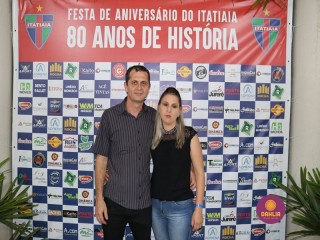 
<a style='margin-left: 5px;' class='btn btn-xs btn-social btn-facebook' href='https://www.facebook.com/sharer/sharer.php?u=https://www.boladovale.com.br/imgs/800-800-90/conteudo/fotos/1327/img0613.jpg' rel='popup' data-width='500' data-height='400'><i class='fa fa-facebook'></i>Compartilhar <span class='hidden-xs'>no Facebook</span>
</a> 
<a class='btn btn-default btn-xs' target='_blank' href='imgs/800-800-90/conteudo/fotos/1327/img0613.jpg'>
<span class='glyphicon glyphicon-cloud-download'></span> Salvar
</a> 
<span></span>