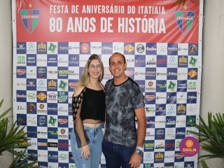 
<a style='margin-left: 5px;' class='btn btn-xs btn-social btn-facebook' href='https://www.facebook.com/sharer/sharer.php?u=https://www.boladovale.com.br/imgs/800-800-90/conteudo/fotos/1327/img0622.jpg' rel='popup' data-width='500' data-height='400'><i class='fa fa-facebook'></i>Compartilhar <span class='hidden-xs'>no Facebook</span>
</a> 
<a class='btn btn-default btn-xs' target='_blank' href='imgs/800-800-90/conteudo/fotos/1327/img0622.jpg'>
<span class='glyphicon glyphicon-cloud-download'></span> Salvar
</a> 
<span></span>