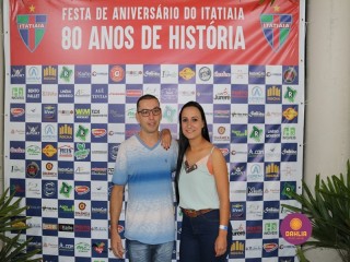 
<a style='margin-left: 5px;' class='btn btn-xs btn-social btn-facebook' href='https://www.facebook.com/sharer/sharer.php?u=https://www.boladovale.com.br/imgs/800-800-90/conteudo/fotos/1327/img0631.jpg' rel='popup' data-width='500' data-height='400'><i class='fa fa-facebook'></i>Compartilhar <span class='hidden-xs'>no Facebook</span>
</a> 
<a class='btn btn-default btn-xs' target='_blank' href='imgs/800-800-90/conteudo/fotos/1327/img0631.jpg'>
<span class='glyphicon glyphicon-cloud-download'></span> Salvar
</a> 
<span></span>