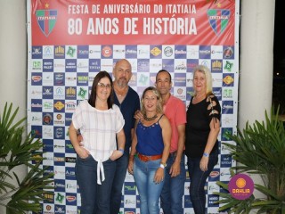 
<a style='margin-left: 5px;' class='btn btn-xs btn-social btn-facebook' href='https://www.facebook.com/sharer/sharer.php?u=https://www.boladovale.com.br/imgs/800-800-90/conteudo/fotos/1327/img0641.jpg' rel='popup' data-width='500' data-height='400'><i class='fa fa-facebook'></i>Compartilhar <span class='hidden-xs'>no Facebook</span>
</a> 
<a class='btn btn-default btn-xs' target='_blank' href='imgs/800-800-90/conteudo/fotos/1327/img0641.jpg'>
<span class='glyphicon glyphicon-cloud-download'></span> Salvar
</a> 
<span></span>