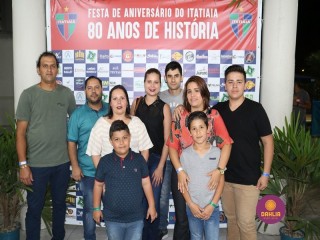 
<a style='margin-left: 5px;' class='btn btn-xs btn-social btn-facebook' href='https://www.facebook.com/sharer/sharer.php?u=https://www.boladovale.com.br/imgs/800-800-90/conteudo/fotos/1327/img0682.jpg' rel='popup' data-width='500' data-height='400'><i class='fa fa-facebook'></i>Compartilhar <span class='hidden-xs'>no Facebook</span>
</a> 
<a class='btn btn-default btn-xs' target='_blank' href='imgs/800-800-90/conteudo/fotos/1327/img0682.jpg'>
<span class='glyphicon glyphicon-cloud-download'></span> Salvar
</a> 
<span></span>