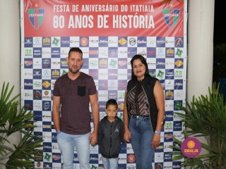 
<a style='margin-left: 5px;' class='btn btn-xs btn-social btn-facebook' href='https://www.facebook.com/sharer/sharer.php?u=https://www.boladovale.com.br/imgs/800-800-90/conteudo/fotos/1327/img0700.jpg' rel='popup' data-width='500' data-height='400'><i class='fa fa-facebook'></i>Compartilhar <span class='hidden-xs'>no Facebook</span>
</a> 
<a class='btn btn-default btn-xs' target='_blank' href='imgs/800-800-90/conteudo/fotos/1327/img0700.jpg'>
<span class='glyphicon glyphicon-cloud-download'></span> Salvar
</a> 
<span></span>