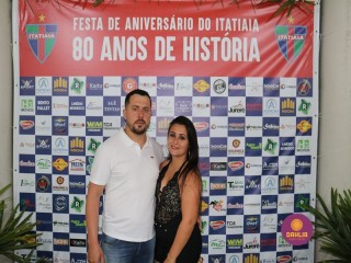 
<a style='margin-left: 5px;' class='btn btn-xs btn-social btn-facebook' href='https://www.facebook.com/sharer/sharer.php?u=https://www.boladovale.com.br/imgs/800-800-90/conteudo/fotos/1327/img0704.jpg' rel='popup' data-width='500' data-height='400'><i class='fa fa-facebook'></i>Compartilhar <span class='hidden-xs'>no Facebook</span>
</a> 
<a class='btn btn-default btn-xs' target='_blank' href='imgs/800-800-90/conteudo/fotos/1327/img0704.jpg'>
<span class='glyphicon glyphicon-cloud-download'></span> Salvar
</a> 
<span></span>