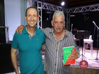 
<a style='margin-left: 5px;' class='btn btn-xs btn-social btn-facebook' href='https://www.facebook.com/sharer/sharer.php?u=https://www.boladovale.com.br/imgs/800-800-90/conteudo/fotos/1327/img0797.jpg' rel='popup' data-width='500' data-height='400'><i class='fa fa-facebook'></i>Compartilhar <span class='hidden-xs'>no Facebook</span>
</a> 
<a class='btn btn-default btn-xs' target='_blank' href='imgs/800-800-90/conteudo/fotos/1327/img0797.jpg'>
<span class='glyphicon glyphicon-cloud-download'></span> Salvar
</a> 
<span></span>