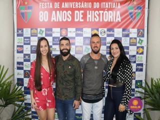 
<a style='margin-left: 5px;' class='btn btn-xs btn-social btn-facebook' href='https://www.facebook.com/sharer/sharer.php?u=https://www.boladovale.com.br/imgs/800-800-90/conteudo/fotos/1327/img0835.jpg' rel='popup' data-width='500' data-height='400'><i class='fa fa-facebook'></i>Compartilhar <span class='hidden-xs'>no Facebook</span>
</a> 
<a class='btn btn-default btn-xs' target='_blank' href='imgs/800-800-90/conteudo/fotos/1327/img0835.jpg'>
<span class='glyphicon glyphicon-cloud-download'></span> Salvar
</a> 
<span></span>