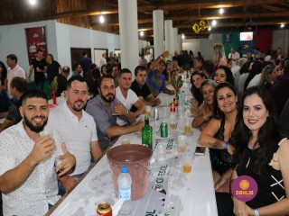 
<a style='margin-left: 5px;' class='btn btn-xs btn-social btn-facebook' href='https://www.facebook.com/sharer/sharer.php?u=https://www.boladovale.com.br/imgs/800-800-90/conteudo/fotos/1327/img0839.jpg' rel='popup' data-width='500' data-height='400'><i class='fa fa-facebook'></i>Compartilhar <span class='hidden-xs'>no Facebook</span>
</a> 
<a class='btn btn-default btn-xs' target='_blank' href='imgs/800-800-90/conteudo/fotos/1327/img0839.jpg'>
<span class='glyphicon glyphicon-cloud-download'></span> Salvar
</a> 
<span></span>