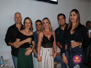 
<a style='margin-left: 5px;' class='btn btn-xs btn-social btn-facebook' href='https://www.facebook.com/sharer/sharer.php?u=https://www.boladovale.com.br/imgs/800-800-90/conteudo/fotos/1327/img0884.jpg' rel='popup' data-width='500' data-height='400'><i class='fa fa-facebook'></i>Compartilhar <span class='hidden-xs'>no Facebook</span>
</a> 
<a class='btn btn-default btn-xs' target='_blank' href='imgs/800-800-90/conteudo/fotos/1327/img0884.jpg'>
<span class='glyphicon glyphicon-cloud-download'></span> Salvar
</a> 
<span></span>