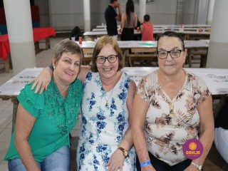 
<a style='margin-left: 5px;' class='btn btn-xs btn-social btn-facebook' href='https://www.facebook.com/sharer/sharer.php?u=https://www.boladovale.com.br/imgs/800-800-90/conteudo/fotos/1327/img0901.jpg' rel='popup' data-width='500' data-height='400'><i class='fa fa-facebook'></i>Compartilhar <span class='hidden-xs'>no Facebook</span>
</a> 
<a class='btn btn-default btn-xs' target='_blank' href='imgs/800-800-90/conteudo/fotos/1327/img0901.jpg'>
<span class='glyphicon glyphicon-cloud-download'></span> Salvar
</a> 
<span></span>