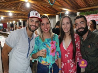 
<a style='margin-left: 5px;' class='btn btn-xs btn-social btn-facebook' href='https://www.facebook.com/sharer/sharer.php?u=https://www.boladovale.com.br/imgs/800-800-90/conteudo/fotos/1327/img0918.jpg' rel='popup' data-width='500' data-height='400'><i class='fa fa-facebook'></i>Compartilhar <span class='hidden-xs'>no Facebook</span>
</a> 
<a class='btn btn-default btn-xs' target='_blank' href='imgs/800-800-90/conteudo/fotos/1327/img0918.jpg'>
<span class='glyphicon glyphicon-cloud-download'></span> Salvar
</a> 
<span></span>