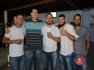 
<a style='margin-left: 5px;' class='btn btn-xs btn-social btn-facebook' href='https://www.facebook.com/sharer/sharer.php?u=https://www.boladovale.com.br/imgs/800-800-90/conteudo/fotos/1327/img0933.jpg' rel='popup' data-width='500' data-height='400'><i class='fa fa-facebook'></i>Compartilhar <span class='hidden-xs'>no Facebook</span>
</a> 
<a class='btn btn-default btn-xs' target='_blank' href='imgs/800-800-90/conteudo/fotos/1327/img0933.jpg'>
<span class='glyphicon glyphicon-cloud-download'></span> Salvar
</a> 
<span></span>