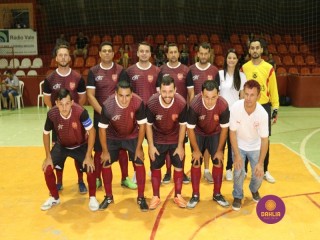 
<a style='margin-left: 5px;' class='btn btn-xs btn-social btn-facebook' href='https://www.facebook.com/sharer/sharer.php?u=https://www.boladovale.com.br/imgs/800-800-90/conteudo/fotos/1328/img1146.jpg' rel='popup' data-width='500' data-height='400'><i class='fa fa-facebook'></i>Compartilhar <span class='hidden-xs'>no Facebook</span>
</a> 
<a class='btn btn-default btn-xs' target='_blank' href='imgs/800-800-90/conteudo/fotos/1328/img1146.jpg'>
<span class='glyphicon glyphicon-cloud-download'></span> Salvar
</a> 
<span></span>