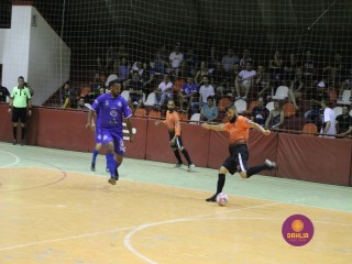 
<a style='margin-left: 5px;' class='btn btn-xs btn-social btn-facebook' href='https://www.facebook.com/sharer/sharer.php?u=https://www.boladovale.com.br/imgs/800-800-90/conteudo/fotos/1329/img1249.jpg' rel='popup' data-width='500' data-height='400'><i class='fa fa-facebook'></i>Compartilhar <span class='hidden-xs'>no Facebook</span>
</a> 
<a class='btn btn-default btn-xs' target='_blank' href='imgs/800-800-90/conteudo/fotos/1329/img1249.jpg'>
<span class='glyphicon glyphicon-cloud-download'></span> Salvar
</a> 
<span></span>