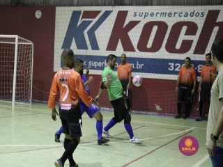 
<a style='margin-left: 5px;' class='btn btn-xs btn-social btn-facebook' href='https://www.facebook.com/sharer/sharer.php?u=https://www.boladovale.com.br/imgs/800-800-90/conteudo/fotos/1329/img1250.jpg' rel='popup' data-width='500' data-height='400'><i class='fa fa-facebook'></i>Compartilhar <span class='hidden-xs'>no Facebook</span>
</a> 
<a class='btn btn-default btn-xs' target='_blank' href='imgs/800-800-90/conteudo/fotos/1329/img1250.jpg'>
<span class='glyphicon glyphicon-cloud-download'></span> Salvar
</a> 
<span></span>