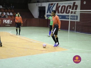 
<a style='margin-left: 5px;' class='btn btn-xs btn-social btn-facebook' href='https://www.facebook.com/sharer/sharer.php?u=https://www.boladovale.com.br/imgs/800-800-90/conteudo/fotos/1329/img1290.jpg' rel='popup' data-width='500' data-height='400'><i class='fa fa-facebook'></i>Compartilhar <span class='hidden-xs'>no Facebook</span>
</a> 
<a class='btn btn-default btn-xs' target='_blank' href='imgs/800-800-90/conteudo/fotos/1329/img1290.jpg'>
<span class='glyphicon glyphicon-cloud-download'></span> Salvar
</a> 
<span></span>