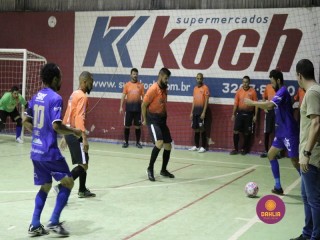 
<a style='margin-left: 5px;' class='btn btn-xs btn-social btn-facebook' href='https://www.facebook.com/sharer/sharer.php?u=https://www.boladovale.com.br/imgs/800-800-90/conteudo/fotos/1329/img1301.jpg' rel='popup' data-width='500' data-height='400'><i class='fa fa-facebook'></i>Compartilhar <span class='hidden-xs'>no Facebook</span>
</a> 
<a class='btn btn-default btn-xs' target='_blank' href='imgs/800-800-90/conteudo/fotos/1329/img1301.jpg'>
<span class='glyphicon glyphicon-cloud-download'></span> Salvar
</a> 
<span></span>