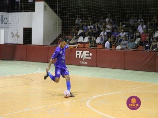 
<a style='margin-left: 5px;' class='btn btn-xs btn-social btn-facebook' href='https://www.facebook.com/sharer/sharer.php?u=https://www.boladovale.com.br/imgs/800-800-90/conteudo/fotos/1329/img1324.jpg' rel='popup' data-width='500' data-height='400'><i class='fa fa-facebook'></i>Compartilhar <span class='hidden-xs'>no Facebook</span>
</a> 
<a class='btn btn-default btn-xs' target='_blank' href='imgs/800-800-90/conteudo/fotos/1329/img1324.jpg'>
<span class='glyphicon glyphicon-cloud-download'></span> Salvar
</a> 
<span></span>