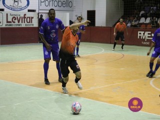 
<a style='margin-left: 5px;' class='btn btn-xs btn-social btn-facebook' href='https://www.facebook.com/sharer/sharer.php?u=https://www.boladovale.com.br/imgs/800-800-90/conteudo/fotos/1329/img1330.jpg' rel='popup' data-width='500' data-height='400'><i class='fa fa-facebook'></i>Compartilhar <span class='hidden-xs'>no Facebook</span>
</a> 
<a class='btn btn-default btn-xs' target='_blank' href='imgs/800-800-90/conteudo/fotos/1329/img1330.jpg'>
<span class='glyphicon glyphicon-cloud-download'></span> Salvar
</a> 
<span></span>