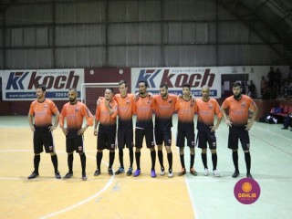 
<a style='margin-left: 5px;' class='btn btn-xs btn-social btn-facebook' href='https://www.facebook.com/sharer/sharer.php?u=https://www.boladovale.com.br/imgs/800-800-90/conteudo/fotos/1329/img1335.jpg' rel='popup' data-width='500' data-height='400'><i class='fa fa-facebook'></i>Compartilhar <span class='hidden-xs'>no Facebook</span>
</a> 
<a class='btn btn-default btn-xs' target='_blank' href='imgs/800-800-90/conteudo/fotos/1329/img1335.jpg'>
<span class='glyphicon glyphicon-cloud-download'></span> Salvar
</a> 
<span></span>