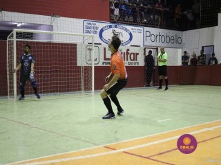
<a style='margin-left: 5px;' class='btn btn-xs btn-social btn-facebook' href='https://www.facebook.com/sharer/sharer.php?u=https://www.boladovale.com.br/imgs/800-800-90/conteudo/fotos/1329/img1418.jpg' rel='popup' data-width='500' data-height='400'><i class='fa fa-facebook'></i>Compartilhar <span class='hidden-xs'>no Facebook</span>
</a> 
<a class='btn btn-default btn-xs' target='_blank' href='imgs/800-800-90/conteudo/fotos/1329/img1418.jpg'>
<span class='glyphicon glyphicon-cloud-download'></span> Salvar
</a> 
<span></span>