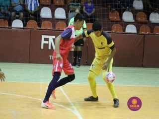 
<a style='margin-left: 5px;' class='btn btn-xs btn-social btn-facebook' href='https://www.facebook.com/sharer/sharer.php?u=https://www.boladovale.com.br/imgs/800-800-90/conteudo/fotos/1330/img1465.jpg' rel='popup' data-width='500' data-height='400'><i class='fa fa-facebook'></i>Compartilhar <span class='hidden-xs'>no Facebook</span>
</a> 
<a class='btn btn-default btn-xs' target='_blank' href='imgs/800-800-90/conteudo/fotos/1330/img1465.jpg'>
<span class='glyphicon glyphicon-cloud-download'></span> Salvar
</a> 
<span></span>