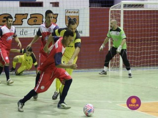 
<a style='margin-left: 5px;' class='btn btn-xs btn-social btn-facebook' href='https://www.facebook.com/sharer/sharer.php?u=https://www.boladovale.com.br/imgs/800-800-90/conteudo/fotos/1330/img1479.jpg' rel='popup' data-width='500' data-height='400'><i class='fa fa-facebook'></i>Compartilhar <span class='hidden-xs'>no Facebook</span>
</a> 
<a class='btn btn-default btn-xs' target='_blank' href='imgs/800-800-90/conteudo/fotos/1330/img1479.jpg'>
<span class='glyphicon glyphicon-cloud-download'></span> Salvar
</a> 
<span></span>