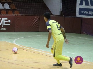 
<a style='margin-left: 5px;' class='btn btn-xs btn-social btn-facebook' href='https://www.facebook.com/sharer/sharer.php?u=https://www.boladovale.com.br/imgs/800-800-90/conteudo/fotos/1330/img1488.jpg' rel='popup' data-width='500' data-height='400'><i class='fa fa-facebook'></i>Compartilhar <span class='hidden-xs'>no Facebook</span>
</a> 
<a class='btn btn-default btn-xs' target='_blank' href='imgs/800-800-90/conteudo/fotos/1330/img1488.jpg'>
<span class='glyphicon glyphicon-cloud-download'></span> Salvar
</a> 
<span></span>