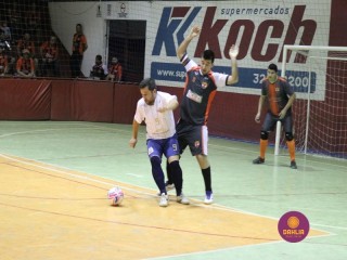 
<a style='margin-left: 5px;' class='btn btn-xs btn-social btn-facebook' href='https://www.facebook.com/sharer/sharer.php?u=https://www.boladovale.com.br/imgs/800-800-90/conteudo/fotos/1331/img1663.jpg' rel='popup' data-width='500' data-height='400'><i class='fa fa-facebook'></i>Compartilhar <span class='hidden-xs'>no Facebook</span>
</a> 
<a class='btn btn-default btn-xs' target='_blank' href='imgs/800-800-90/conteudo/fotos/1331/img1663.jpg'>
<span class='glyphicon glyphicon-cloud-download'></span> Salvar
</a> 
<span></span>