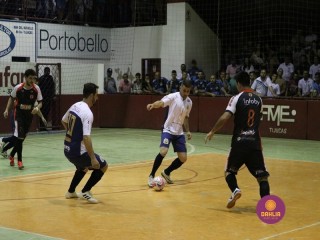 
<a style='margin-left: 5px;' class='btn btn-xs btn-social btn-facebook' href='https://www.facebook.com/sharer/sharer.php?u=https://www.boladovale.com.br/imgs/800-800-90/conteudo/fotos/1331/img1708.jpg' rel='popup' data-width='500' data-height='400'><i class='fa fa-facebook'></i>Compartilhar <span class='hidden-xs'>no Facebook</span>
</a> 
<a class='btn btn-default btn-xs' target='_blank' href='imgs/800-800-90/conteudo/fotos/1331/img1708.jpg'>
<span class='glyphicon glyphicon-cloud-download'></span> Salvar
</a> 
<span></span>