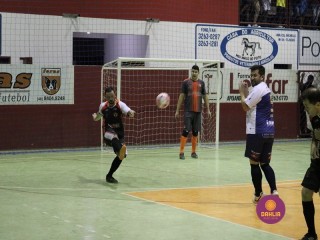 
<a style='margin-left: 5px;' class='btn btn-xs btn-social btn-facebook' href='https://www.facebook.com/sharer/sharer.php?u=https://www.boladovale.com.br/imgs/800-800-90/conteudo/fotos/1331/img1736.jpg' rel='popup' data-width='500' data-height='400'><i class='fa fa-facebook'></i>Compartilhar <span class='hidden-xs'>no Facebook</span>
</a> 
<a class='btn btn-default btn-xs' target='_blank' href='imgs/800-800-90/conteudo/fotos/1331/img1736.jpg'>
<span class='glyphicon glyphicon-cloud-download'></span> Salvar
</a> 
<span></span>