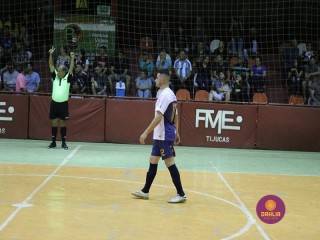 
<a style='margin-left: 5px;' class='btn btn-xs btn-social btn-facebook' href='https://www.facebook.com/sharer/sharer.php?u=https://www.boladovale.com.br/imgs/800-800-90/conteudo/fotos/1331/img1756.jpg' rel='popup' data-width='500' data-height='400'><i class='fa fa-facebook'></i>Compartilhar <span class='hidden-xs'>no Facebook</span>
</a> 
<a class='btn btn-default btn-xs' target='_blank' href='imgs/800-800-90/conteudo/fotos/1331/img1756.jpg'>
<span class='glyphicon glyphicon-cloud-download'></span> Salvar
</a> 
<span></span>