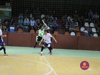 
<a style='margin-left: 5px;' class='btn btn-xs btn-social btn-facebook' href='https://www.facebook.com/sharer/sharer.php?u=https://www.boladovale.com.br/imgs/800-800-90/conteudo/fotos/1331/img1764.jpg' rel='popup' data-width='500' data-height='400'><i class='fa fa-facebook'></i>Compartilhar <span class='hidden-xs'>no Facebook</span>
</a> 
<a class='btn btn-default btn-xs' target='_blank' href='imgs/800-800-90/conteudo/fotos/1331/img1764.jpg'>
<span class='glyphicon glyphicon-cloud-download'></span> Salvar
</a> 
<span></span>