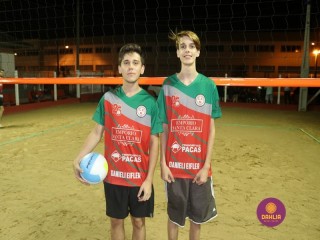 
<a style='margin-left: 5px;' class='btn btn-xs btn-social btn-facebook' href='https://www.facebook.com/sharer/sharer.php?u=https://www.boladovale.com.br/imgs/800-800-90/conteudo/fotos/1332/img2067.jpg' rel='popup' data-width='500' data-height='400'><i class='fa fa-facebook'></i>Compartilhar <span class='hidden-xs'>no Facebook</span>
</a> 
<a class='btn btn-default btn-xs' target='_blank' href='imgs/800-800-90/conteudo/fotos/1332/img2067.jpg'>
<span class='glyphicon glyphicon-cloud-download'></span> Salvar
</a> 
<span></span>