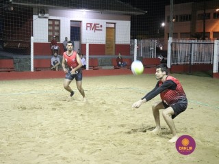 
<a style='margin-left: 5px;' class='btn btn-xs btn-social btn-facebook' href='https://www.facebook.com/sharer/sharer.php?u=https://www.boladovale.com.br/imgs/800-800-90/conteudo/fotos/1332/img2079.jpg' rel='popup' data-width='500' data-height='400'><i class='fa fa-facebook'></i>Compartilhar <span class='hidden-xs'>no Facebook</span>
</a> 
<a class='btn btn-default btn-xs' target='_blank' href='imgs/800-800-90/conteudo/fotos/1332/img2079.jpg'>
<span class='glyphicon glyphicon-cloud-download'></span> Salvar
</a> 
<span></span>