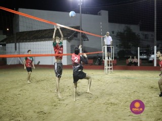 
<a style='margin-left: 5px;' class='btn btn-xs btn-social btn-facebook' href='https://www.facebook.com/sharer/sharer.php?u=https://www.boladovale.com.br/imgs/800-800-90/conteudo/fotos/1332/img2082.jpg' rel='popup' data-width='500' data-height='400'><i class='fa fa-facebook'></i>Compartilhar <span class='hidden-xs'>no Facebook</span>
</a> 
<a class='btn btn-default btn-xs' target='_blank' href='imgs/800-800-90/conteudo/fotos/1332/img2082.jpg'>
<span class='glyphicon glyphicon-cloud-download'></span> Salvar
</a> 
<span></span>