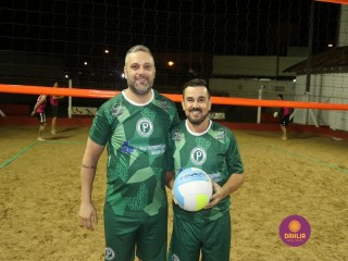 
<a style='margin-left: 5px;' class='btn btn-xs btn-social btn-facebook' href='https://www.facebook.com/sharer/sharer.php?u=https://www.boladovale.com.br/imgs/800-800-90/conteudo/fotos/1332/img2127.jpg' rel='popup' data-width='500' data-height='400'><i class='fa fa-facebook'></i>Compartilhar <span class='hidden-xs'>no Facebook</span>
</a> 
<a class='btn btn-default btn-xs' target='_blank' href='imgs/800-800-90/conteudo/fotos/1332/img2127.jpg'>
<span class='glyphicon glyphicon-cloud-download'></span> Salvar
</a> 
<span></span>