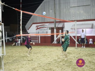 
<a style='margin-left: 5px;' class='btn btn-xs btn-social btn-facebook' href='https://www.facebook.com/sharer/sharer.php?u=https://www.boladovale.com.br/imgs/800-800-90/conteudo/fotos/1332/img2148.jpg' rel='popup' data-width='500' data-height='400'><i class='fa fa-facebook'></i>Compartilhar <span class='hidden-xs'>no Facebook</span>
</a> 
<a class='btn btn-default btn-xs' target='_blank' href='imgs/800-800-90/conteudo/fotos/1332/img2148.jpg'>
<span class='glyphicon glyphicon-cloud-download'></span> Salvar
</a> 
<span></span>