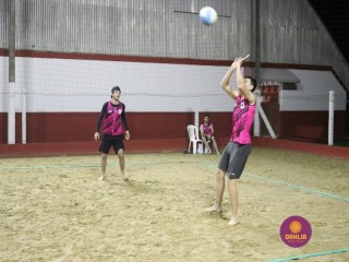 
<a style='margin-left: 5px;' class='btn btn-xs btn-social btn-facebook' href='https://www.facebook.com/sharer/sharer.php?u=https://www.boladovale.com.br/imgs/800-800-90/conteudo/fotos/1332/img2155.jpg' rel='popup' data-width='500' data-height='400'><i class='fa fa-facebook'></i>Compartilhar <span class='hidden-xs'>no Facebook</span>
</a> 
<a class='btn btn-default btn-xs' target='_blank' href='imgs/800-800-90/conteudo/fotos/1332/img2155.jpg'>
<span class='glyphicon glyphicon-cloud-download'></span> Salvar
</a> 
<span></span>