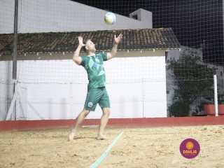 
<a style='margin-left: 5px;' class='btn btn-xs btn-social btn-facebook' href='https://www.facebook.com/sharer/sharer.php?u=https://www.boladovale.com.br/imgs/800-800-90/conteudo/fotos/1332/img2175.jpg' rel='popup' data-width='500' data-height='400'><i class='fa fa-facebook'></i>Compartilhar <span class='hidden-xs'>no Facebook</span>
</a> 
<a class='btn btn-default btn-xs' target='_blank' href='imgs/800-800-90/conteudo/fotos/1332/img2175.jpg'>
<span class='glyphicon glyphicon-cloud-download'></span> Salvar
</a> 
<span></span>