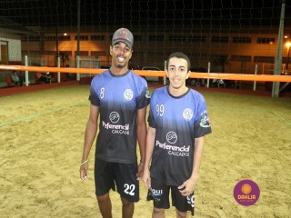 
<a style='margin-left: 5px;' class='btn btn-xs btn-social btn-facebook' href='https://www.facebook.com/sharer/sharer.php?u=https://www.boladovale.com.br/imgs/800-800-90/conteudo/fotos/1332/img2253.jpg' rel='popup' data-width='500' data-height='400'><i class='fa fa-facebook'></i>Compartilhar <span class='hidden-xs'>no Facebook</span>
</a> 
<a class='btn btn-default btn-xs' target='_blank' href='imgs/800-800-90/conteudo/fotos/1332/img2253.jpg'>
<span class='glyphicon glyphicon-cloud-download'></span> Salvar
</a> 
<span></span>