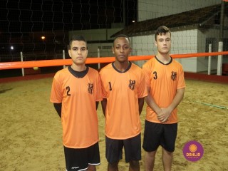 
<a style='margin-left: 5px;' class='btn btn-xs btn-social btn-facebook' href='https://www.facebook.com/sharer/sharer.php?u=https://www.boladovale.com.br/imgs/800-800-90/conteudo/fotos/1332/img2255.jpg' rel='popup' data-width='500' data-height='400'><i class='fa fa-facebook'></i>Compartilhar <span class='hidden-xs'>no Facebook</span>
</a> 
<a class='btn btn-default btn-xs' target='_blank' href='imgs/800-800-90/conteudo/fotos/1332/img2255.jpg'>
<span class='glyphicon glyphicon-cloud-download'></span> Salvar
</a> 
<span></span>