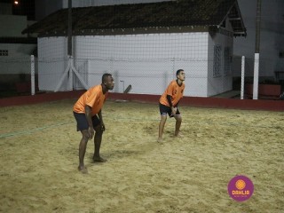 
<a style='margin-left: 5px;' class='btn btn-xs btn-social btn-facebook' href='https://www.facebook.com/sharer/sharer.php?u=https://www.boladovale.com.br/imgs/800-800-90/conteudo/fotos/1332/img2281.jpg' rel='popup' data-width='500' data-height='400'><i class='fa fa-facebook'></i>Compartilhar <span class='hidden-xs'>no Facebook</span>
</a> 
<a class='btn btn-default btn-xs' target='_blank' href='imgs/800-800-90/conteudo/fotos/1332/img2281.jpg'>
<span class='glyphicon glyphicon-cloud-download'></span> Salvar
</a> 
<span></span>