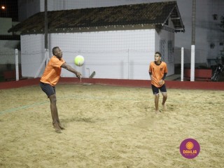 
<a style='margin-left: 5px;' class='btn btn-xs btn-social btn-facebook' href='https://www.facebook.com/sharer/sharer.php?u=https://www.boladovale.com.br/imgs/800-800-90/conteudo/fotos/1332/img2282.jpg' rel='popup' data-width='500' data-height='400'><i class='fa fa-facebook'></i>Compartilhar <span class='hidden-xs'>no Facebook</span>
</a> 
<a class='btn btn-default btn-xs' target='_blank' href='imgs/800-800-90/conteudo/fotos/1332/img2282.jpg'>
<span class='glyphicon glyphicon-cloud-download'></span> Salvar
</a> 
<span></span>