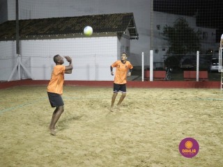 
<a style='margin-left: 5px;' class='btn btn-xs btn-social btn-facebook' href='https://www.facebook.com/sharer/sharer.php?u=https://www.boladovale.com.br/imgs/800-800-90/conteudo/fotos/1332/img2286.jpg' rel='popup' data-width='500' data-height='400'><i class='fa fa-facebook'></i>Compartilhar <span class='hidden-xs'>no Facebook</span>
</a> 
<a class='btn btn-default btn-xs' target='_blank' href='imgs/800-800-90/conteudo/fotos/1332/img2286.jpg'>
<span class='glyphicon glyphicon-cloud-download'></span> Salvar
</a> 
<span></span>