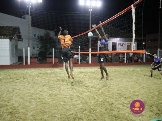 
<a style='margin-left: 5px;' class='btn btn-xs btn-social btn-facebook' href='https://www.facebook.com/sharer/sharer.php?u=https://www.boladovale.com.br/imgs/800-800-90/conteudo/fotos/1332/img2299.jpg' rel='popup' data-width='500' data-height='400'><i class='fa fa-facebook'></i>Compartilhar <span class='hidden-xs'>no Facebook</span>
</a> 
<a class='btn btn-default btn-xs' target='_blank' href='imgs/800-800-90/conteudo/fotos/1332/img2299.jpg'>
<span class='glyphicon glyphicon-cloud-download'></span> Salvar
</a> 
<span></span>