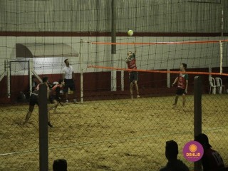 
<a style='margin-left: 5px;' class='btn btn-xs btn-social btn-facebook' href='https://www.facebook.com/sharer/sharer.php?u=https://www.boladovale.com.br/imgs/800-800-90/conteudo/fotos/1332/mg2115.jpg' rel='popup' data-width='500' data-height='400'><i class='fa fa-facebook'></i>Compartilhar <span class='hidden-xs'>no Facebook</span>
</a> 
<a class='btn btn-default btn-xs' target='_blank' href='imgs/800-800-90/conteudo/fotos/1332/mg2115.jpg'>
<span class='glyphicon glyphicon-cloud-download'></span> Salvar
</a> 
<span></span>