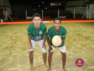 
<a style='margin-left: 5px;' class='btn btn-xs btn-social btn-facebook' href='https://www.facebook.com/sharer/sharer.php?u=https://www.boladovale.com.br/imgs/800-800-90/conteudo/fotos/1333/img2301.jpg' rel='popup' data-width='500' data-height='400'><i class='fa fa-facebook'></i>Compartilhar <span class='hidden-xs'>no Facebook</span>
</a> 
<a class='btn btn-default btn-xs' target='_blank' href='imgs/800-800-90/conteudo/fotos/1333/img2301.jpg'>
<span class='glyphicon glyphicon-cloud-download'></span> Salvar
</a> 
<span></span>